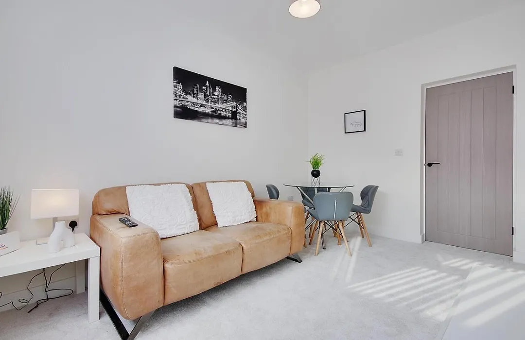 Apartment 1 Castle Lane-1